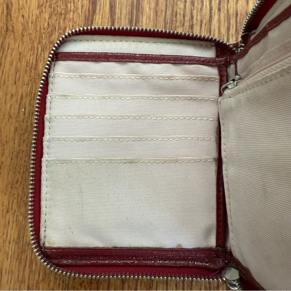 Coach Signature Peyton Zip Around Wallet in Khaki and Crimson - Picture 5 of 13
